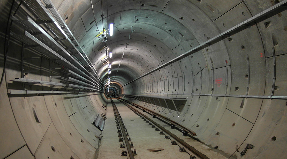 Obudowa segmentowa tunelu