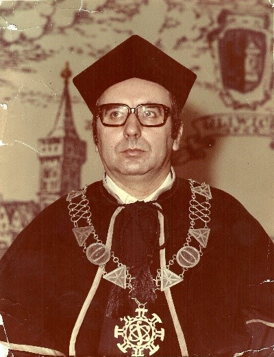 prof Aleksander Opilski