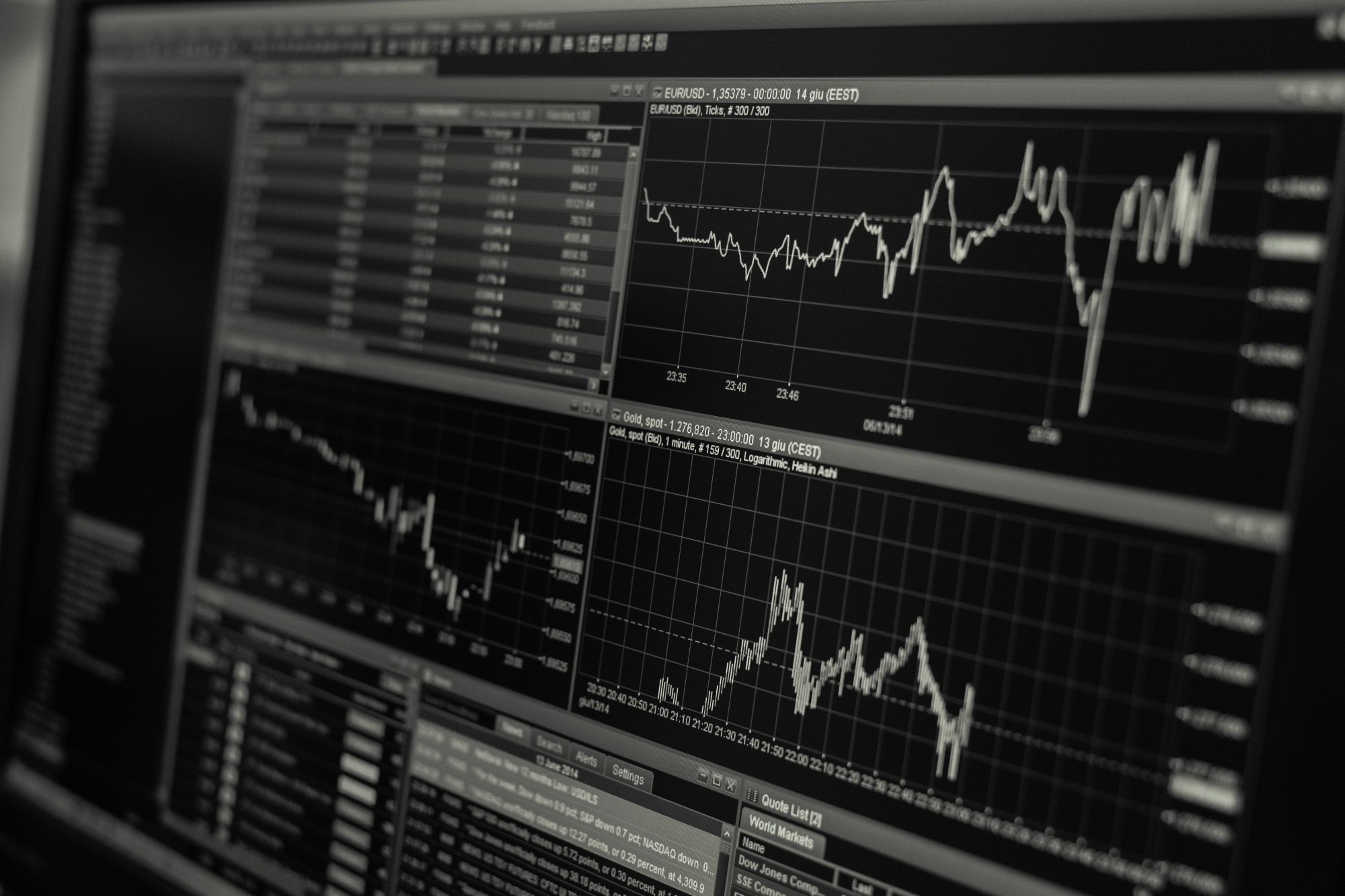desk-black-and-white-technology-white-money-market-1170475-pxhere.com