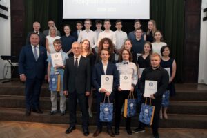 Zdjęcie maturzystów ALO Rybnik