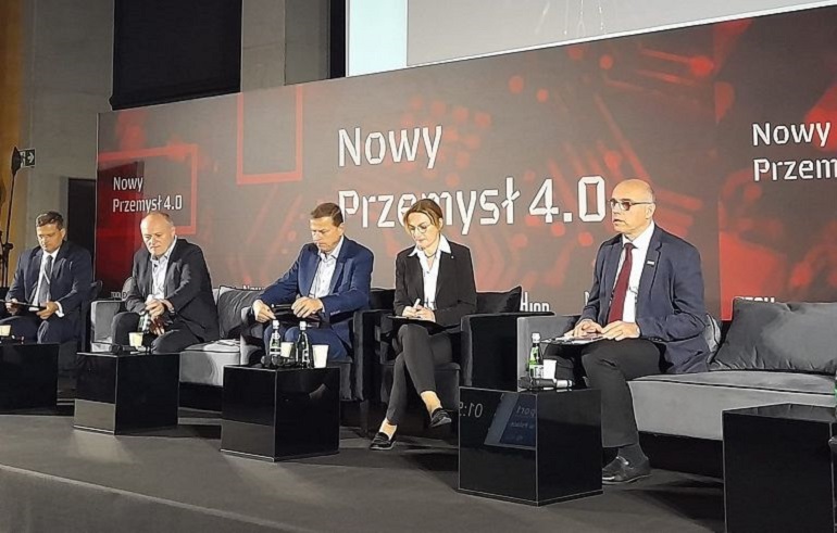 Na zdjęciu widać naukowców politechniki śląskiej na konferencji „Nowy Przemysł 4.0”