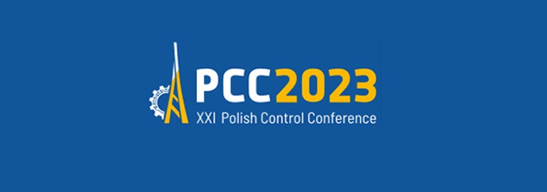 Na grafice niebieskiej widzimy żółto białe napisy PCC2023