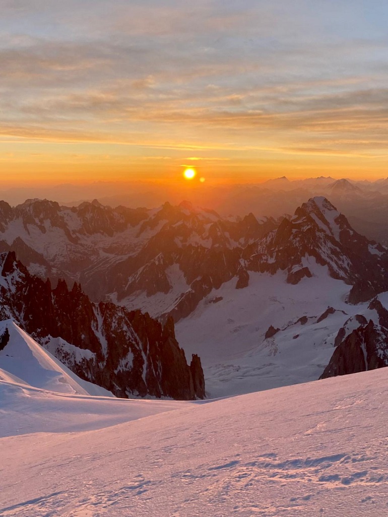 wschód słońca na Mont Blanc