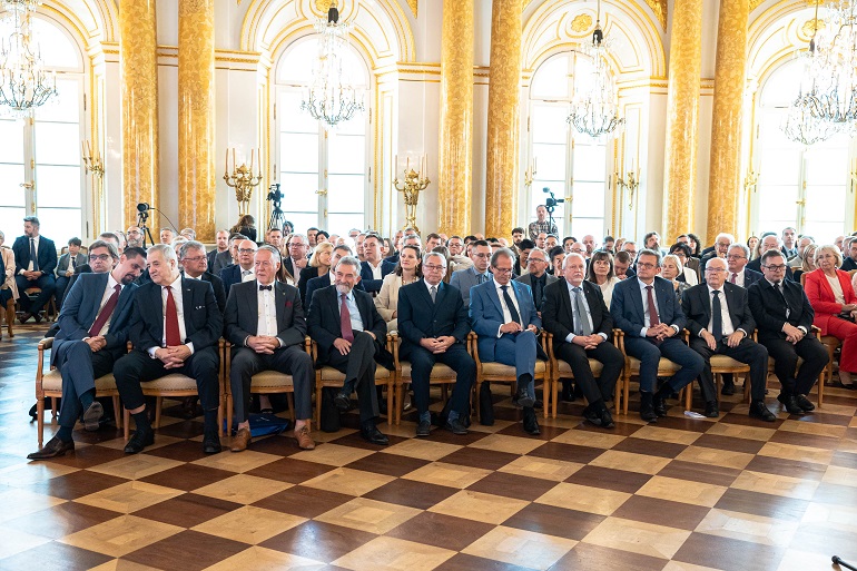 na zdjęciu uczestnicy gali