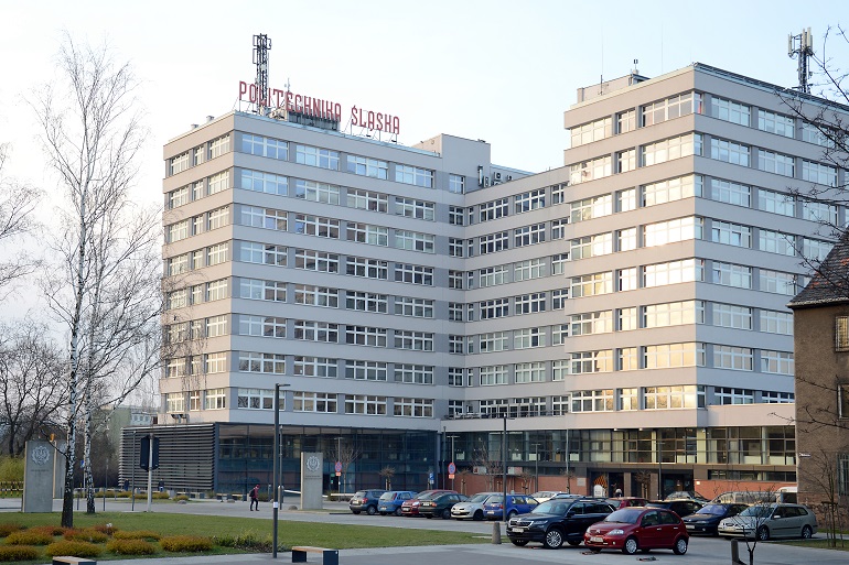 zdjęcie budynku wydziału AEiI