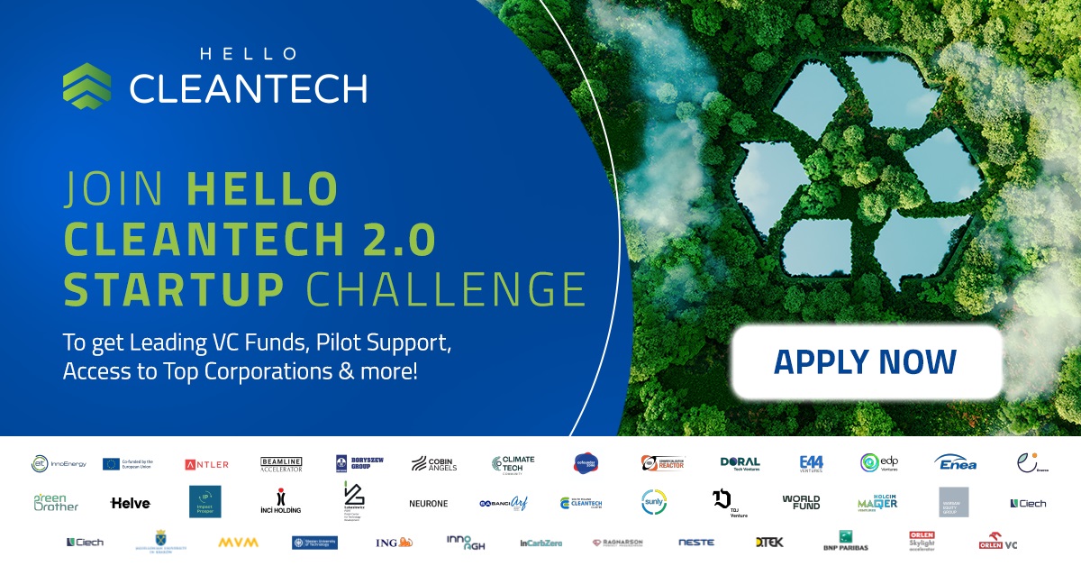 banner reklamowy programu Clean Tech. Napisy i drzewa