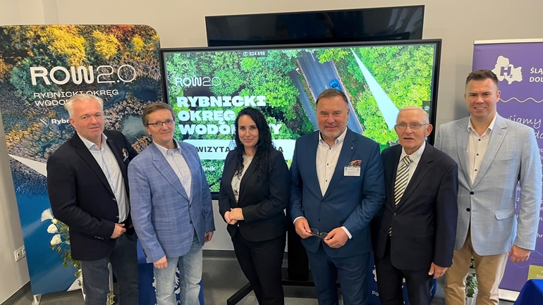 Advancing Hydrogen Technology: Silesian-Lesser Poland Valley Meeting at Silesian University