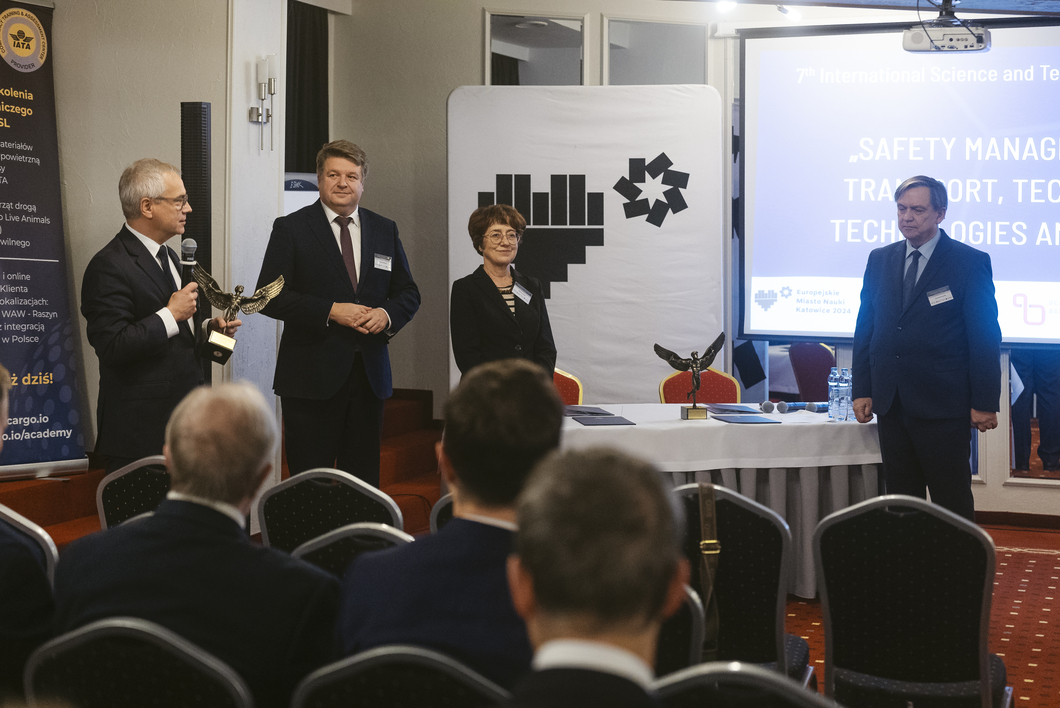 KONFERENCJA LOTNICZA SZCZYRK - fot. T.STOKŁOSA-2