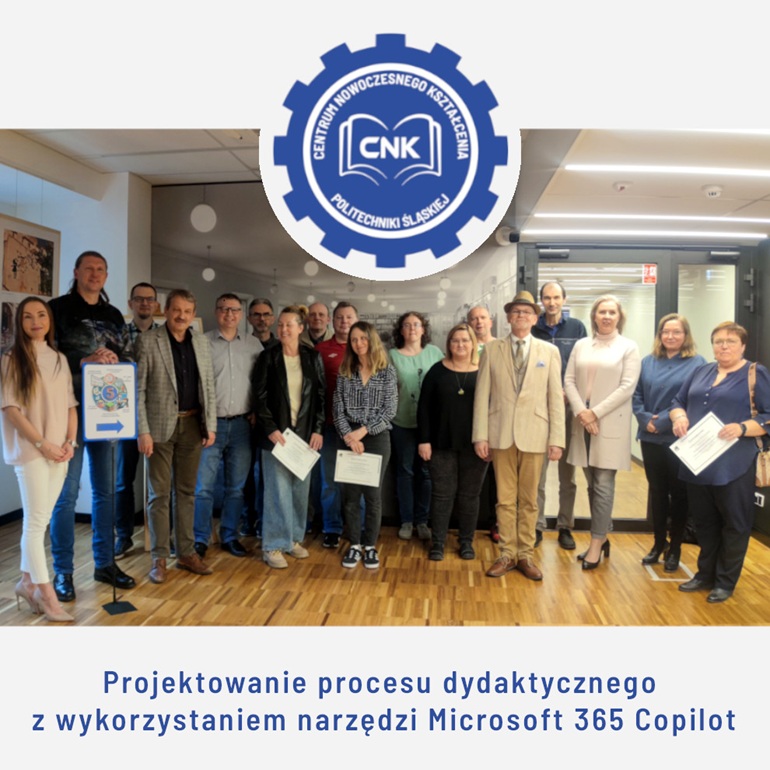wspolne zdjęcie uczestników oraz logo CNK
