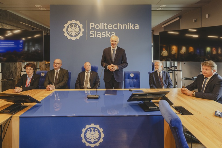 uroczystość wręczenie odznaczeń