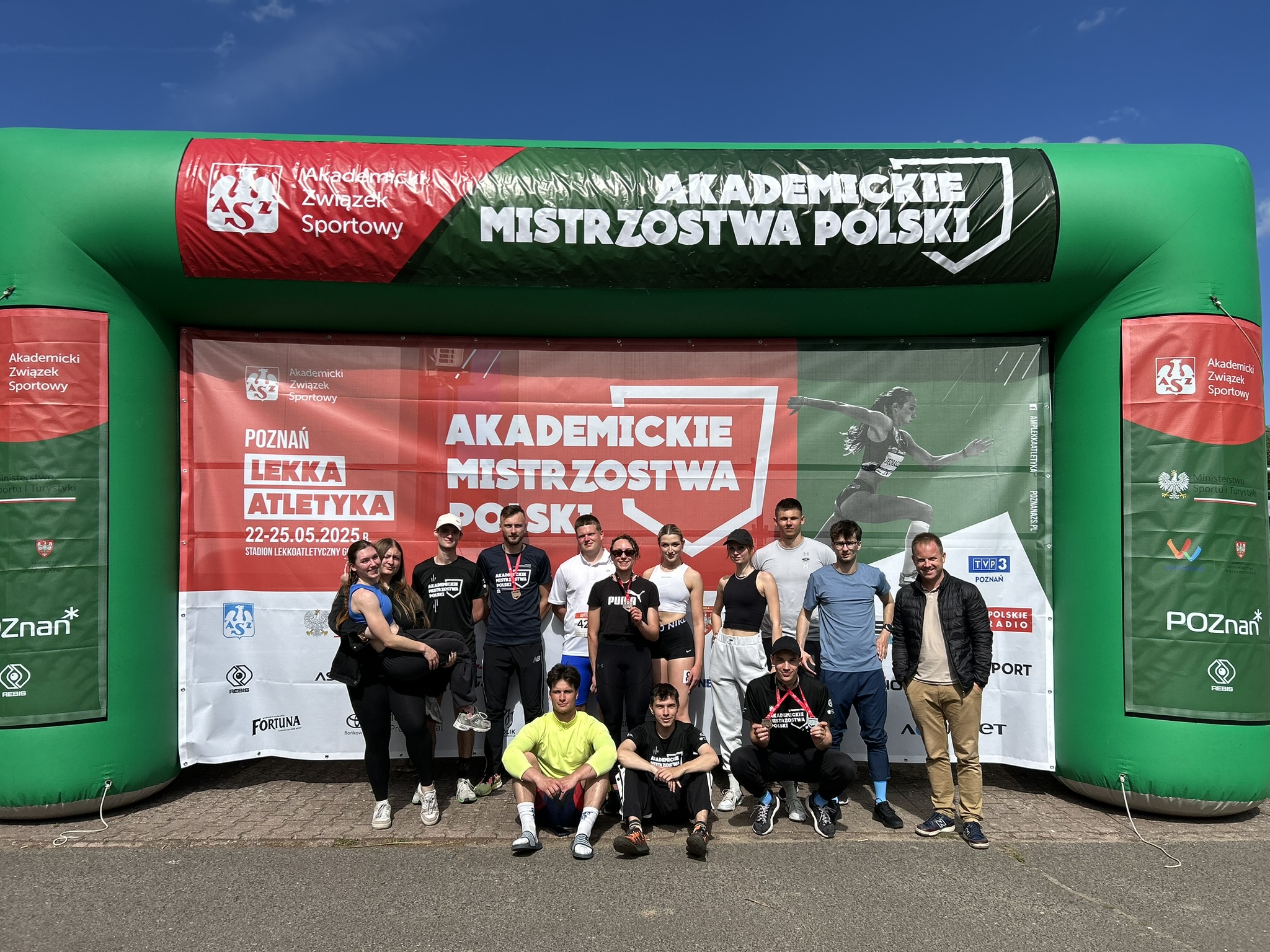 AMP zespol