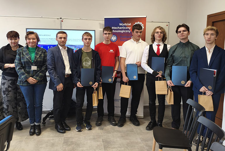 597635628_1390604393075623_8428245637095852313_n (1)