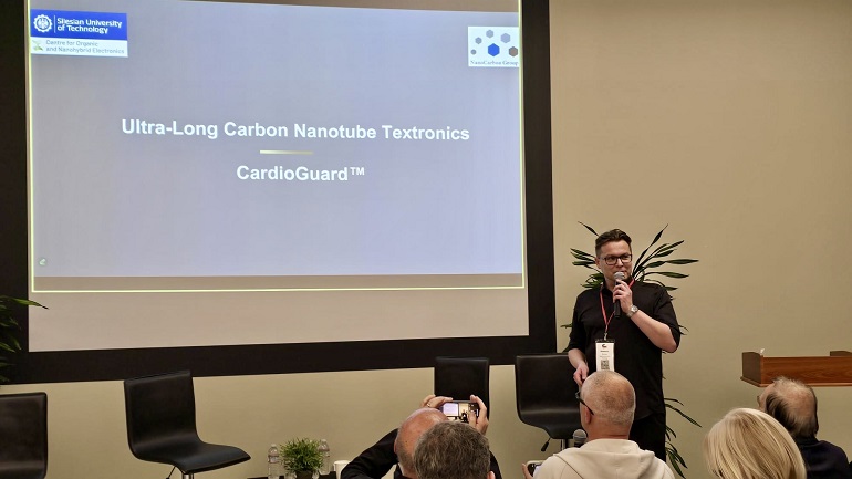 e1fe561b-ae09-4478-b899-194940687c76