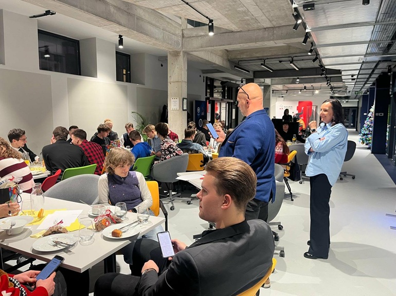 na zdjęciu uczestnicy spotkania