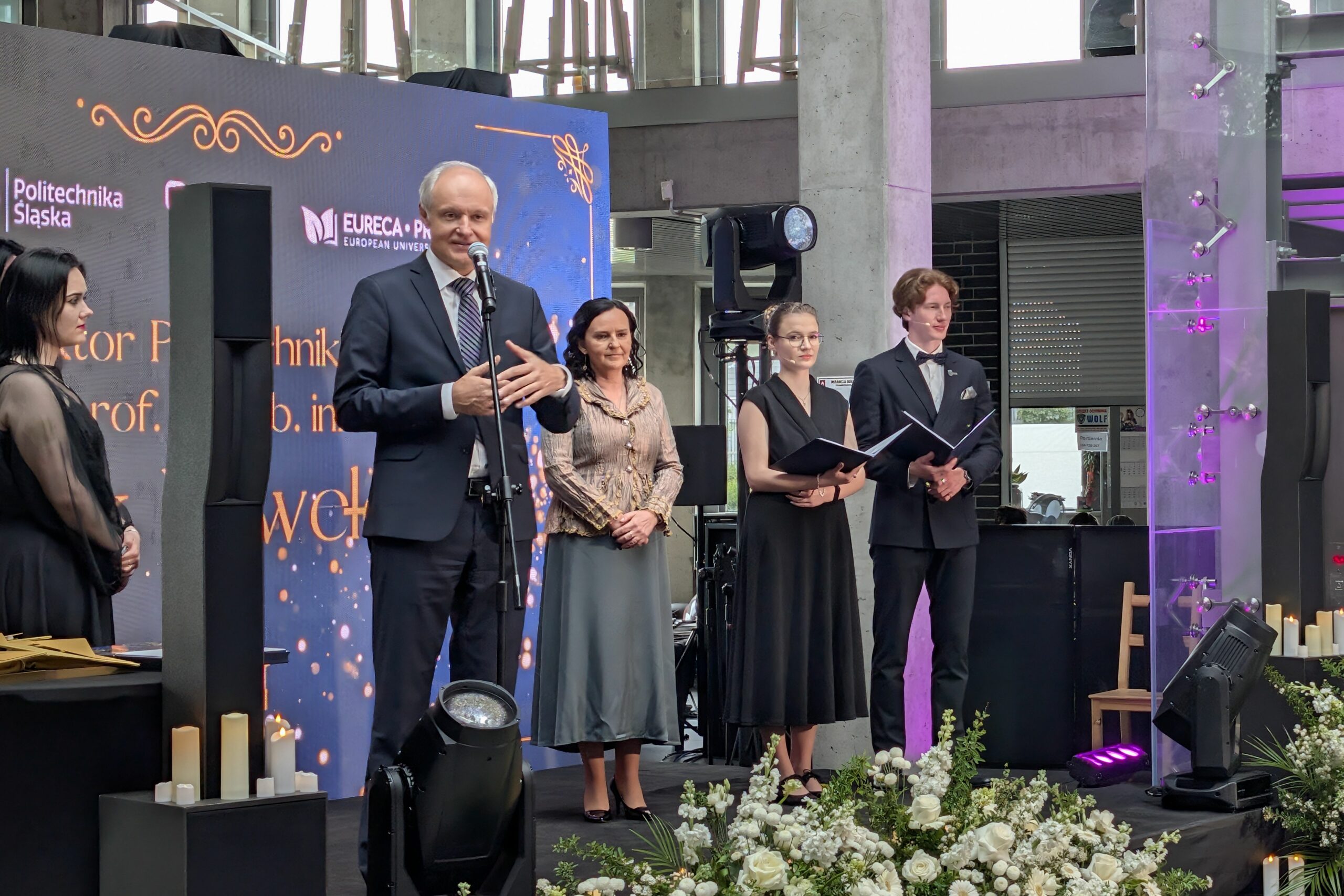 złoty biret fot. Jolanta Skwaradowska (32a)